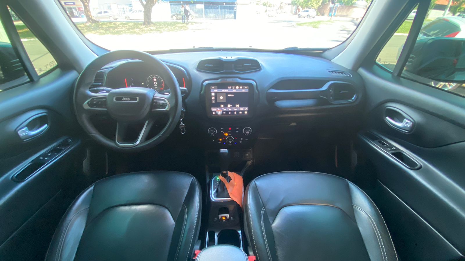 Foto 10 de Jeep Renegade 1.3 Longitude T270